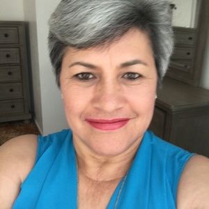 Meet your Posher, Leticia